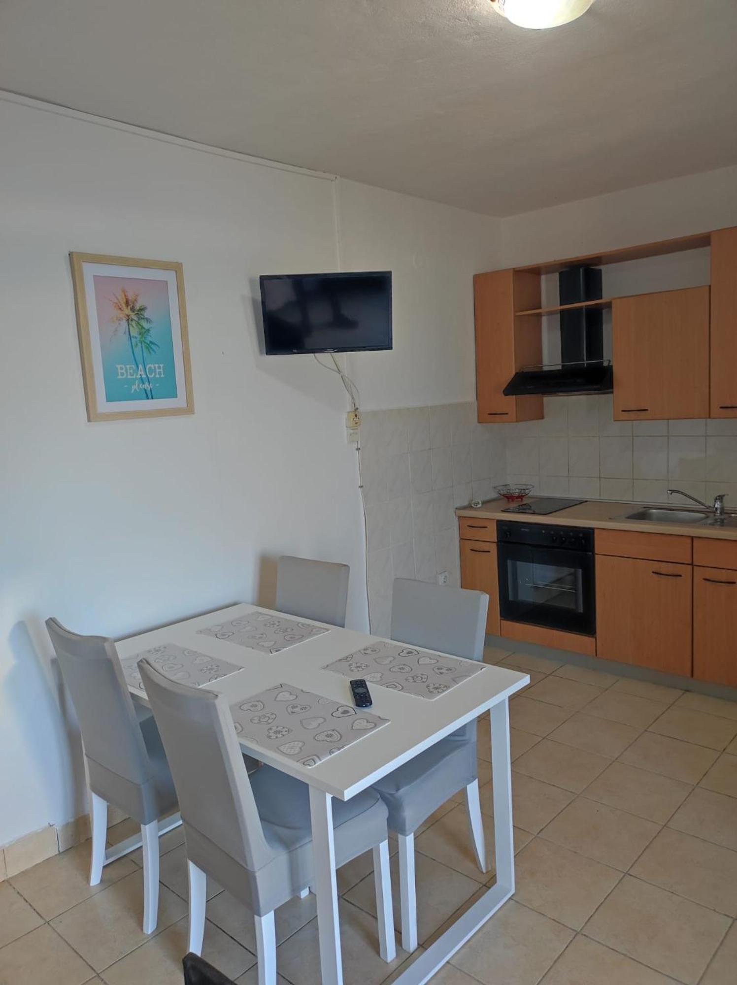 Gordana Apartmani Ljubač Zewnętrze zdjęcie